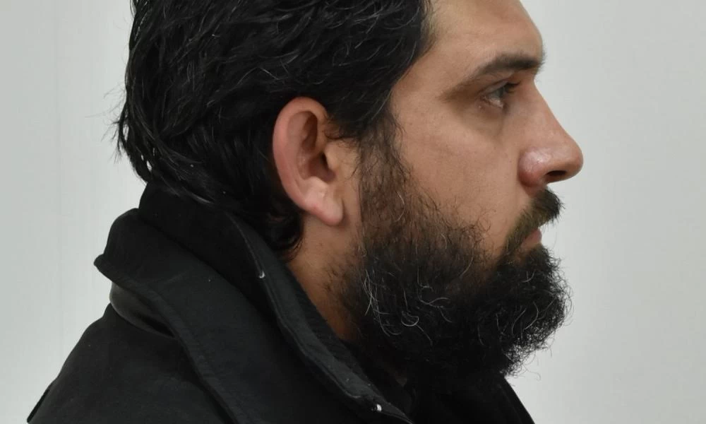 Αυτός είναι ο ιερέας που κατηγορείται στα Κάτω Πατήσια για βιασμό ανήλικης